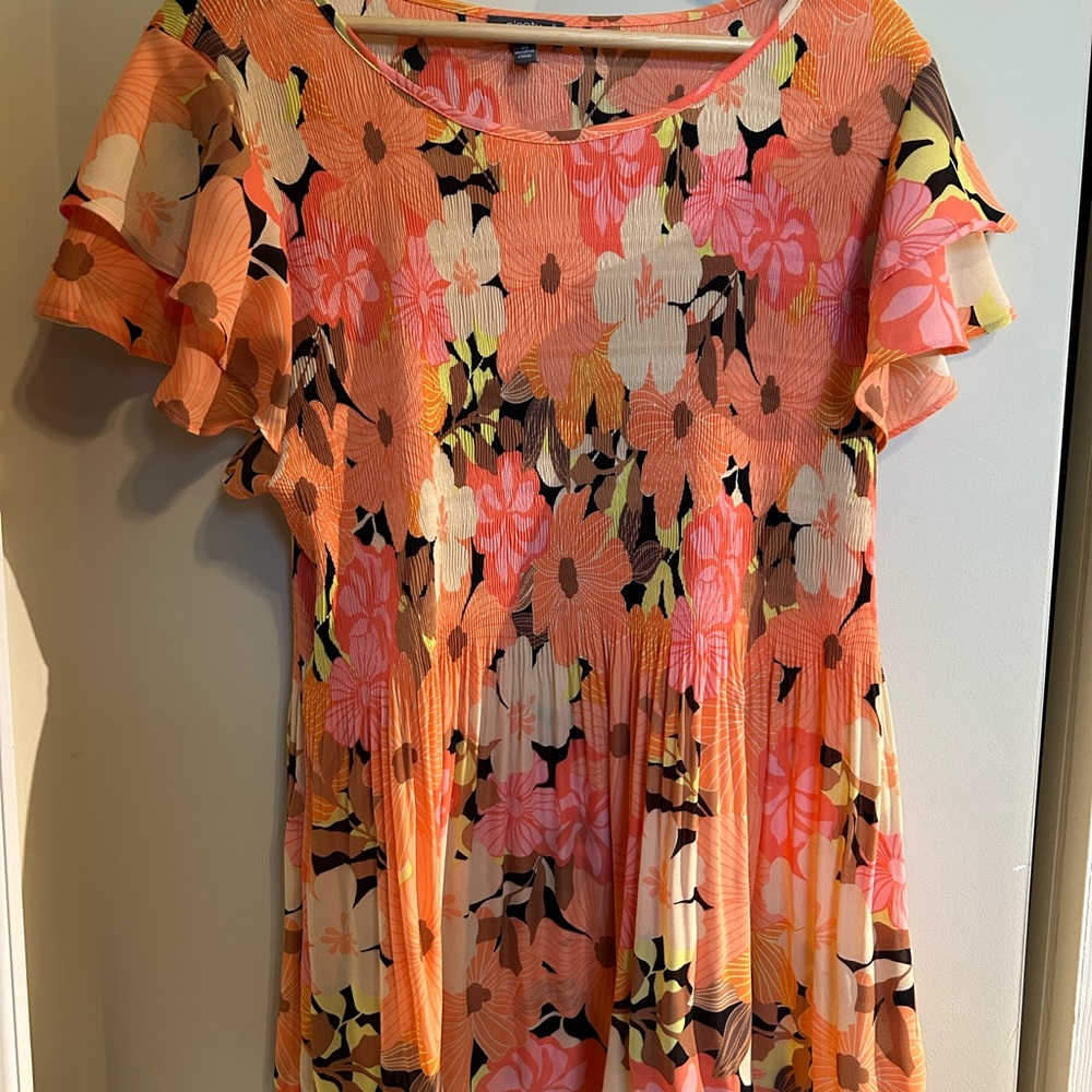Floral Orange flutter sleeve top